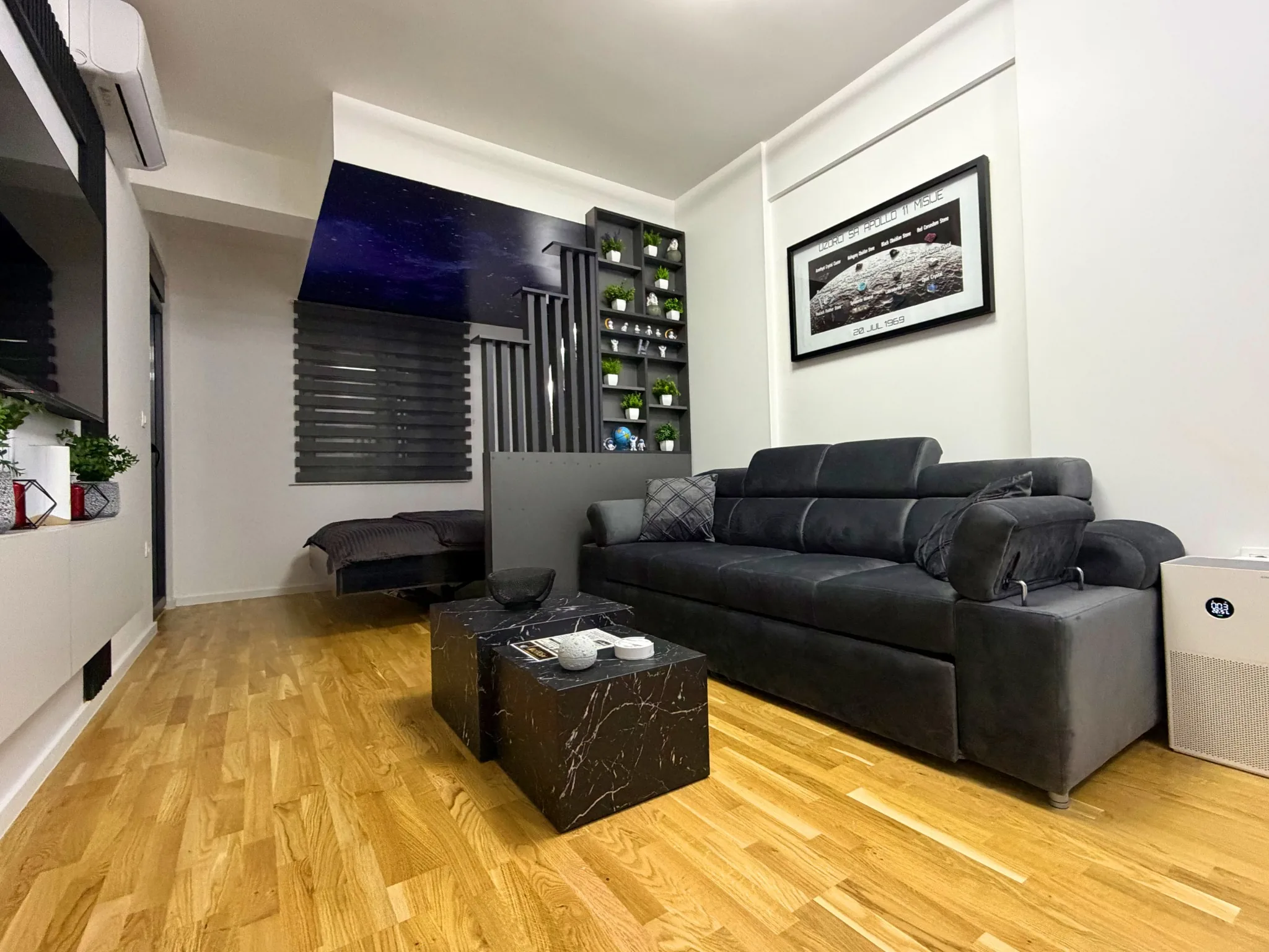 Dnevni boravak Predsjedničkog apartmana Apollo 11 u Podgorici